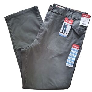 NWT Wrangler Premium Men's Pants 42x30 Flex Straight Fit Gray Medium Stretch